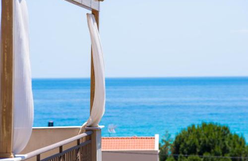 Chrisi Ammoudia Apartment | Elekon Apartments