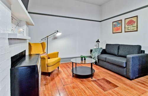 Goulburn House | "Elements of Goulburn" Entire 1 bedroom Apartment