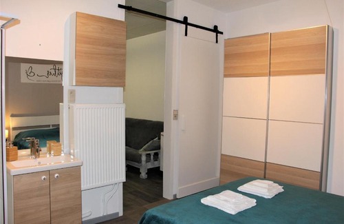 Saint-Laurent Apartment | Elena's Apartment