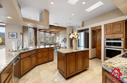 North Albuquerque Acres House | Elena's Sandia Sanctuary - An Irvie Home