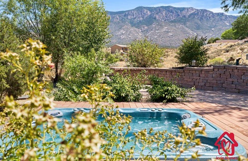 North Albuquerque Acres House | Elena's Sandia Sanctuary - An Irvie Home