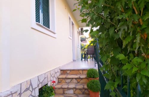 Nikiana Apartment | Eleni's Studios