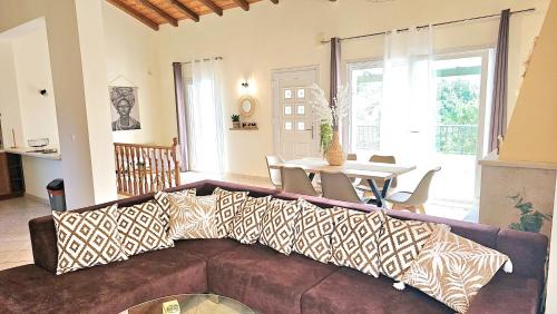 Doukades Villa | Eleonas Luxury Homes