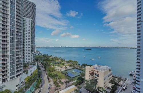 Downtown Miami Apartment | Elevate! Water and Park Views