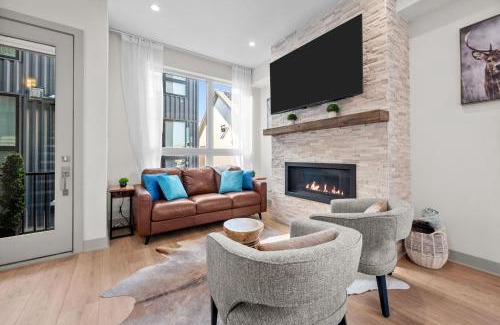 Coffeyville House | ElevateA Rooftop - Silverthorne