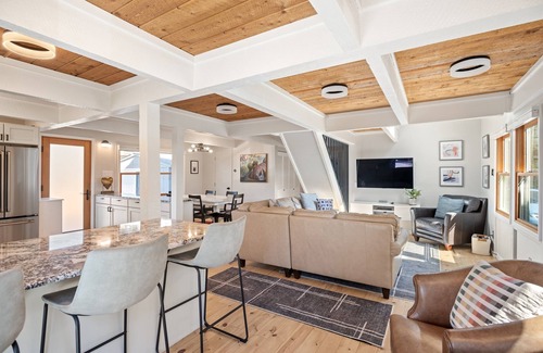 Basalt House | Elevated Hideaway | Deck w/Valley Views, Hot Tub