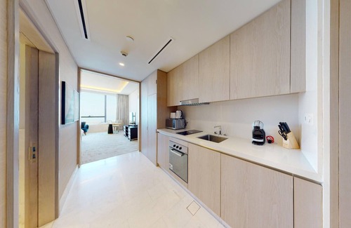 Palm Jumeirah Apartment | Elevated Living in a Studio in Palm Tower