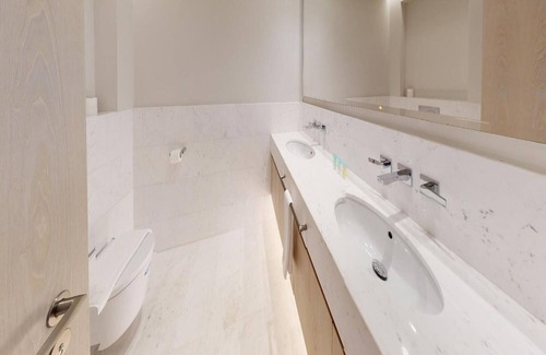 Palm Jumeirah Apartment | Elevated Living in a Studio in Palm Tower
