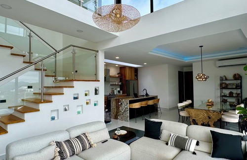 Pacific Marlin House | Elevated Modern ~ Perfect Location in San Juan del Sur with Pool & Ocean Views
