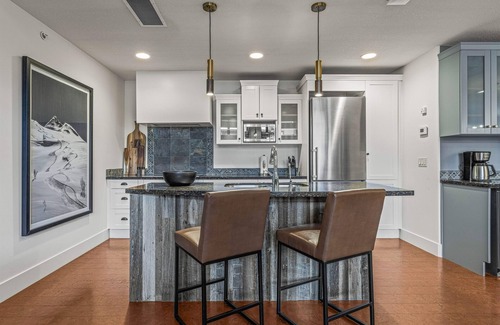 Canmore Apartment | Elevated Penthouse - Pool, Hot Tub & Relaxing Atmosphere!