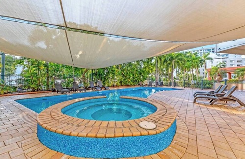 Darwin City Centre Apartment | Elevated Waterfront Living on the Esplanades Edge