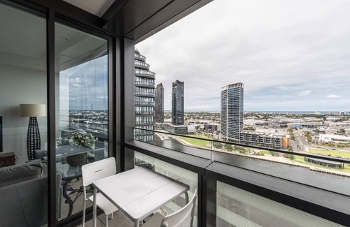 Docklands Apartment | Elevated Waterfront Stay with Indoor Pool and Views