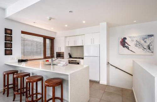 Thredbo Apartment | Elevation 7