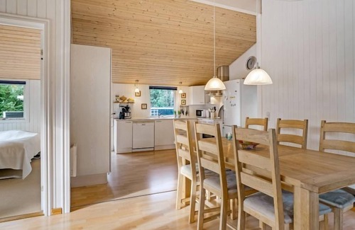 Hou House | "Eli" - 1.4km from the sea by Interhome