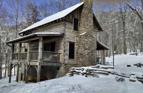 Weaverville Cabin | Eli Reeves Cabin at Hobbyknob Farm - Authentically restored 1820 Log Cabin