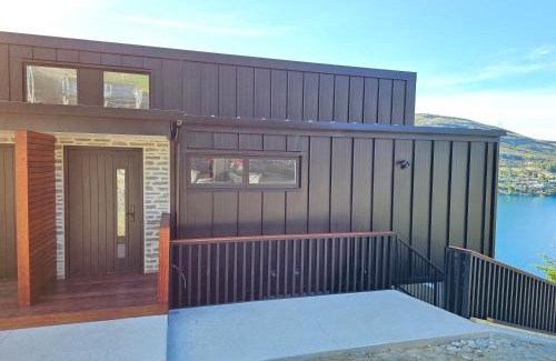 Frankton Apartment | Elia's House