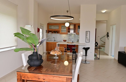 Korfalonas Villa | Elia Seaside Villa, an amazing two-story house in Kissamos with a pool