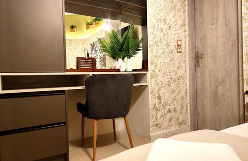 Plaka Apartment | Elia Studio