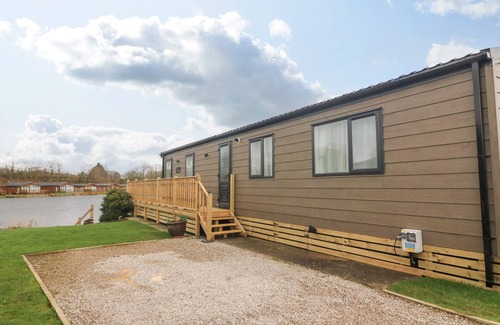 South Lakeland Leisure Village Cottage | ELIM, family friendly, with a garden in Tewitfield