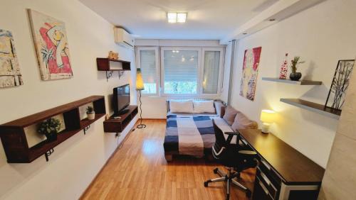 Novi Beograd Apartment | Eliot