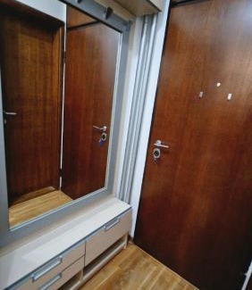 Novi Beograd Apartment | Eliot