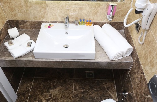 Antalya City Centre Hotel | Elips Royal Hotel & Spa