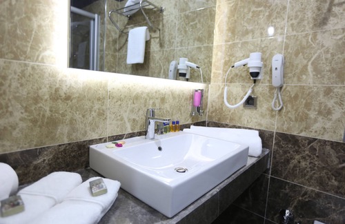 Antalya City Centre Hotel | Elips Royal Hotel & Spa