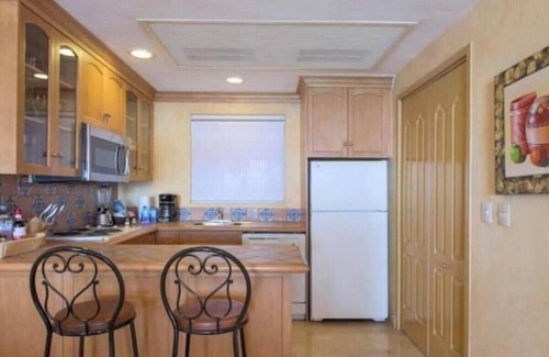 El Medano Ejidal Resort | Elite 1 Br Ocean-Facing Suite, Beautiful Villa Del Arco, Cabo San Lucas