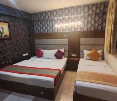 Chittilapilly Hotel | Elite blue one