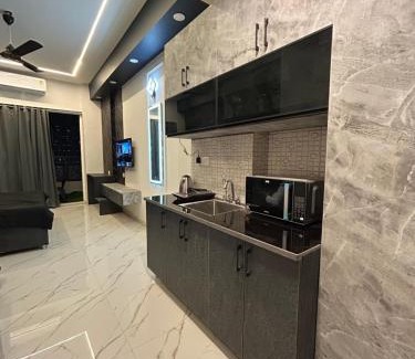 Greater Noida Bed & Breakfast | Elite Bnb
