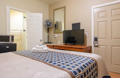 Tenderloin House | Elite Inn