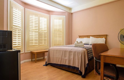 Tenderloin House | Elite Inn