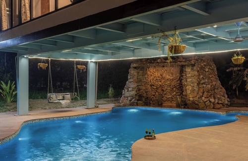 Faridabad Villa | ELIVAAS 3 BHK Handa's Getaway with pool