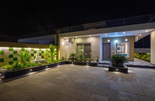Bedla Villa | ELIVAAS Heaven in Hills Valora 6 BHK Pet friendly villa with Pvt Pool