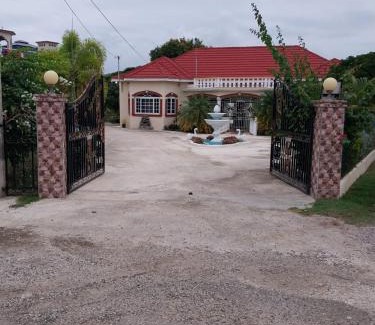 Treasure Beach Villa | Eliwes Villa