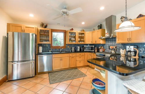 Midtown House | Eliza's Secret - Elegant Tropical Oasis with Private Pool & Guest House