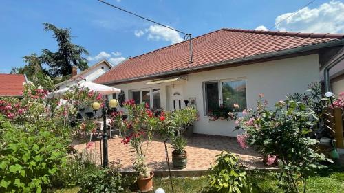 Tokaj Apartment | Elizabeth Apartman