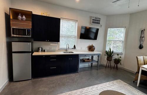 Huntsville Apartment | Elizabeth Manor in Downtown Huntsville
