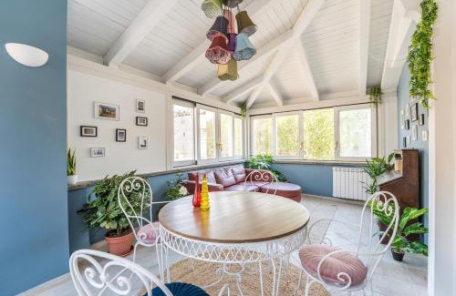 Flaminio Apartment | Elizabeth Penthouse, Charmy Apartment in Little London