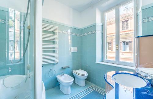 Flaminio Apartment | Elizabeth Penthouse, Charmy Apartment in Little London