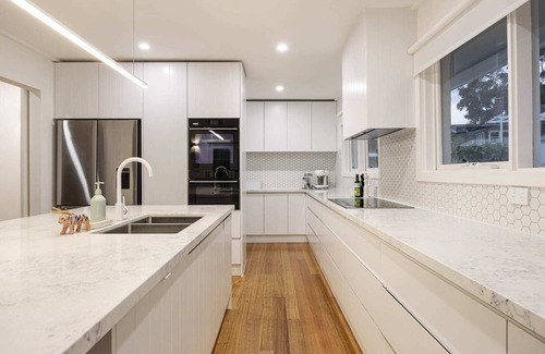 Mount Eliza House | Elizas Entertainer Su