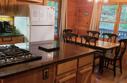 Maggie Valley Cabin | Elk Buck Gift Card, Rushing Creek, Hot Tub, Firepit, Wood Fireplace, WiFi, A/C