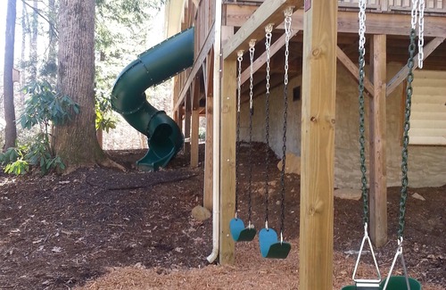 Maggie Valley Cabin | Elk Buck Gift Card, Creek, Hot Tub, Playground, Firepit Fireplace WiFi EZ-Access
