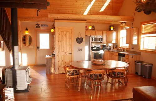 Emigrant Cabin | Elk Cabin - Fish the Beautiful Yellowstone River