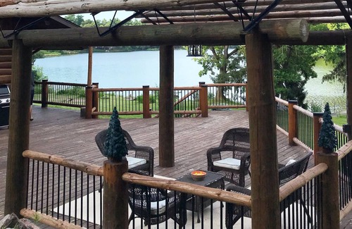 Rock Falls House | Elk Creek Lodge