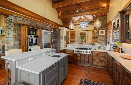 Spanish Peaks House | Elk Meadow In Spanish Peaks at Big Sky
