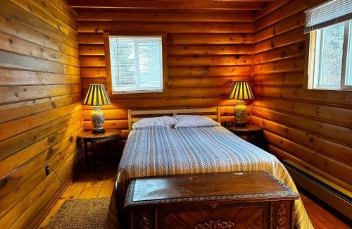 Union Dale House | Elk Mountain Ski Resort: Home on 21 Acres