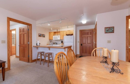 Driggs Condo | Elk Run Retreat: Aspen Groves, Close to Grand Targhee, Hot Tub