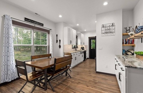 Packwood Cabin | Elkhorn Cabin- In the heart of downtown Packwood, WA. Sleeps 10