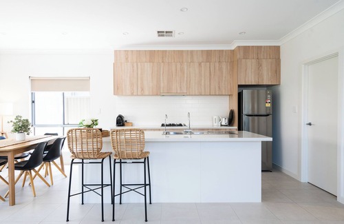 Warradale House | Ella House II - New 3Br 2Bath, Wifi, 2 Living